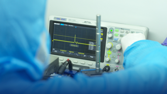 海目星研發測試-不斷突破傳統產品技術開發模式，引入先進開發工程方法與工具。